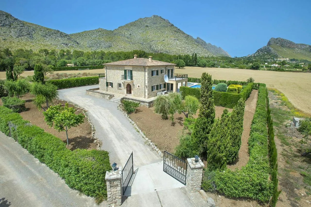 Villa Illa Petita by Villa Plus Port de Pollença Spagna